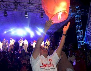 Indonesia Mendukung IKN, Pelepasan Lampion Meriahkan Pembukaan Festival Sandeq 2022