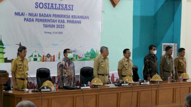 Ket : Bupati Pinrang Irwan Hamid, saat membuka kegiatan Sosialisasi Nilai-nilai Badan Pemeriksa Keuangan RI (Istimewa)