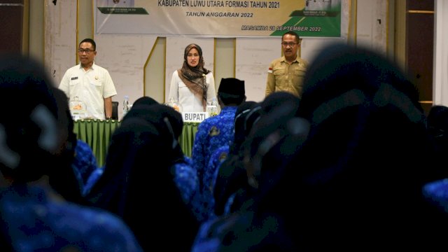 Bupati Luwu Utara Indah Putri Indriani, Ketua DPRD Luwu Utara dan Ketua BKPSDM Luwu Utara saat menghadiri penyerahan SK ASN PPPK Lingkup Pemda Luwu Utara. FOTO/PROTOKOL