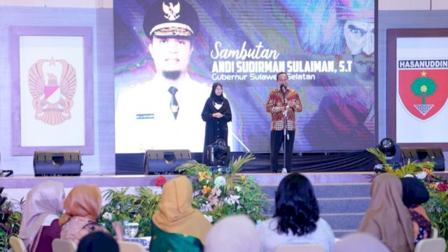 Gubernur Sulsel Andi Sudirman Sulaiman, memberikan sambutan saat lepas sambut Pangdam XIV Hasanuddin, Senin (05/09/2022). (Istimewa)
