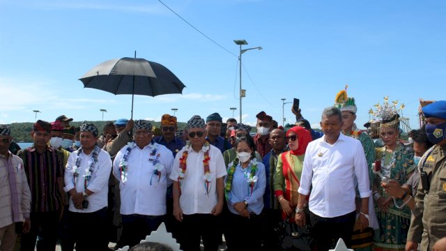 Menteri Koperasi dan UKM RI Teten Masduki saat melakukan kunjungan ke Buteng, Sabtu (10/09/2022).