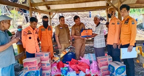 Kebakaran 3 Rumah di Jeneponto, Gubernur Andi Sudirman Instruksikan Penyaluran Bantuan