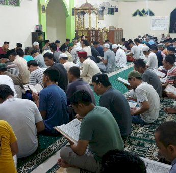 Aktivitas Warga Binaan Lapas Takalar, Rutin Baca Al-Kahfi Secara Berjamaah