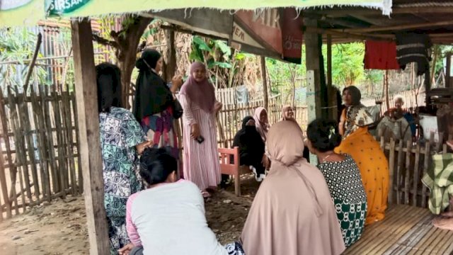 Warga di RW 03 Pattukangang, kelurahan Barombong, Kota Makassar, mengeluhkan biaya kepengurusan sertifikat gratis yang mencapai jutaan rupiah. (Istimewa)