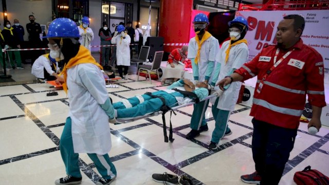 Kegiatan Lomba Pertolongan Pertama yang diadakan oleh PMI Kota Makassar diikuti seluruh sekolah mulai dari SD, SMP hingga SMA. (Istimewa)