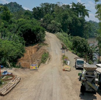 Rp18,2 Miliar Untuk Pengerjaan Ruas Paleteang – Malaga – Kabere, Gubernur: Tanjakan Terjal dan Sering Kecelakaan