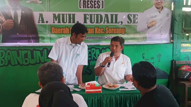 Ket : Anggota Komisi II DPRD Parepare, Legislator PKB, Andi Muhammad Fudail melakukan temu konstituen (Foto : Mulyadi Ma'ruf / Republiknews.co.id)