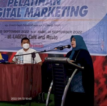 Erna Rasyid Taufan Buka Pelatihan Digital Marketing, Paparkan Metode Berdagang Ala Nabi