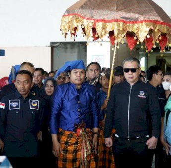 Disambut Ratusan Kader, Penjemputan Elite DPP NasDem di Makassar Berlangsung Meriah