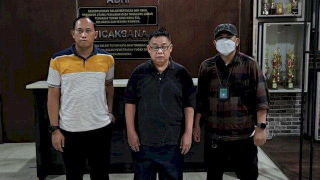 Ali Mustafa Charlie (Tengah) DPO Kejaksaan Tinggi (Kejati) Kalimantan Timur.(Istimewa)