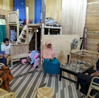 Kunjungi Rumah Warga, Kapolda Sulbar Tawarkan Pengobatan Gratis Bagi Bocah Yang Sakit Hidrosefalus di Tapalang