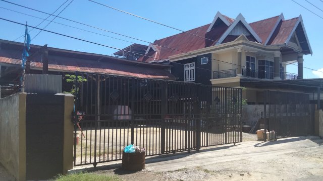 Suasana Pangkalan Minyak Tanah yang terletak di Jalan Kenari, Kelurahan Wamponiki, Kecamatan Katobu, Kabupaten Muna. (Foto: Rustam/Republiknews.co.id)