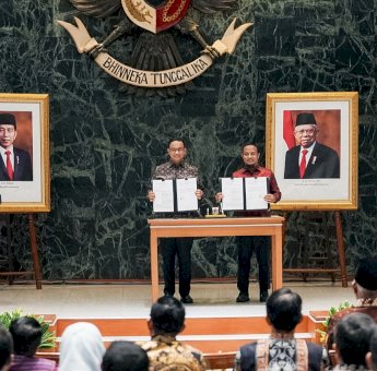 Andi Sudirman dan Anies Baswedan Teken MoU tentang Pengembangan Potensi Daerah dan Peningkatan Pelayanan Publik