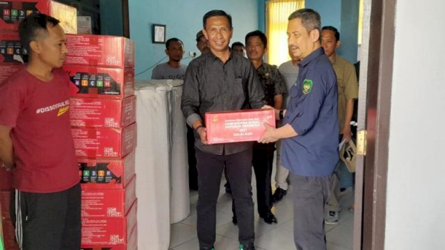 Gubernur Instruksikan Bantu Korban Banjir di Palopo, Dinsos Sulsel Salurkan 1 Ton Beras