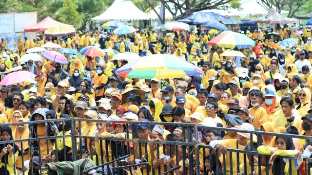 Suasana Jalan Sehat DPD II Partai Golkar Luwu Utara, Minggu (16/10/2022). (Istimewa)