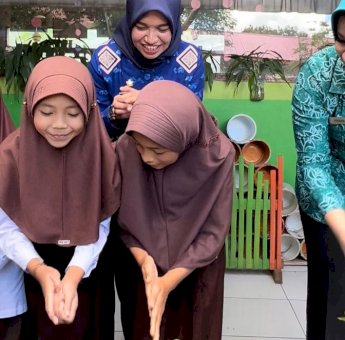 Priska Paramita Adnan Ajak Anak Biasakan Cuci Tangan Pakai Sabun
