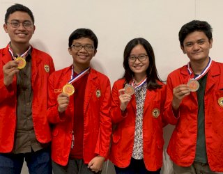 Fakultas Kedokteran Unhas Raih Medali Emas dan Perak di IMO 2022