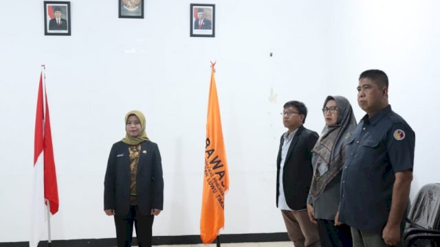 Lenny Thalib bersama 109 pejabat lainnya resmi dilantik sebagai pejabat administrator dan pejabat pengawas di lingkungan Bawaslu.