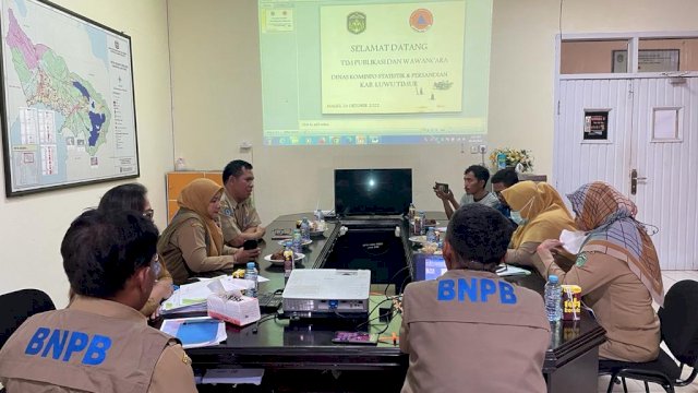 BPBD Kabupaten Luwu Timur memaparkan program kerja terkait pencapaian kerja BPBD tahun 2021-2022.