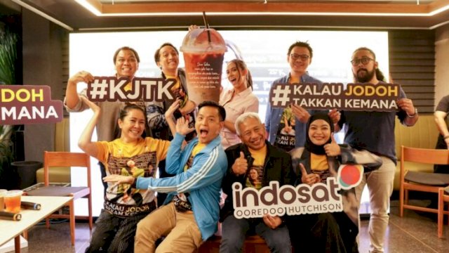 Manajemen IOH libatkan Ernest Prakasa untuk pembuatan film komedi romantis. (Dok. Indosat Ooredoo Hutchison).