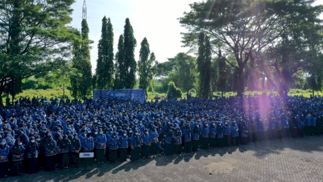 Ratusan PKKK memenuhi Lapangan Upacara Kantor Gubernur Sulsel. (Istimewa)
