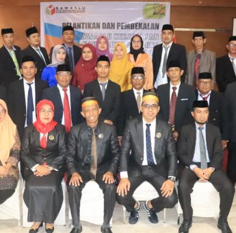 Panwaslu Kecamatan Terpilih Dilantik, Ketua Bawaslu Soppeng: Intens Koordinasi