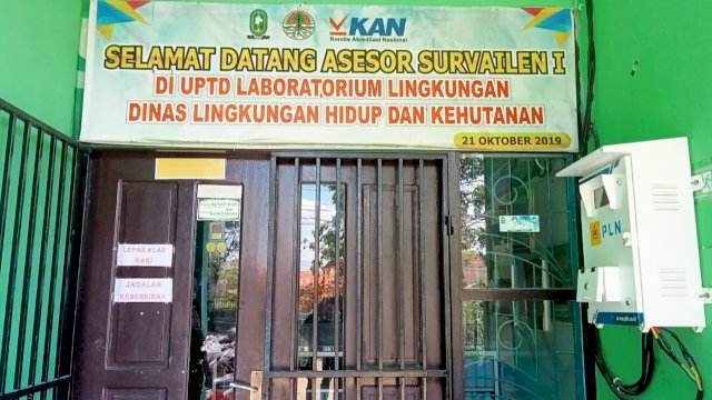 Laboratorium DLHK Kabupaten Sinjai yang menjadi tempat penyimpanan salah satu pengadaan alat peralatan laboratorium lingkungan. (Foto: Asrianto)