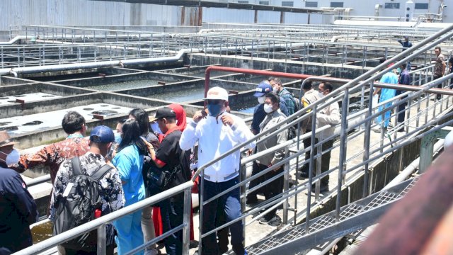 Rombongan Komisi IV DPR RI saat melakukan kunjungan kerja di dua kabupaten di Sulawesi Selatan pada Jumat (7/10/2022). (Foto: Istimewa)