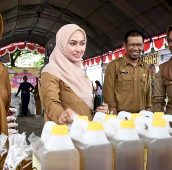 Resmi Dibuka Bupati, Masyarakat Luwu Utara Diminta Ramaikan Bazar Pangan Murah