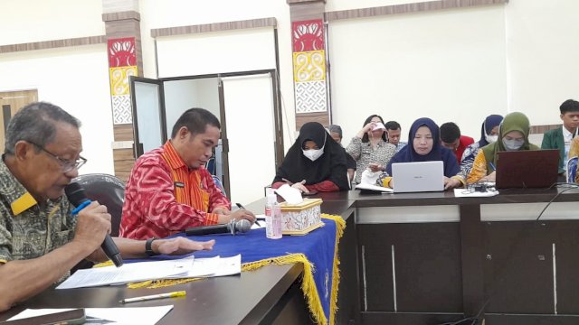 Bapemperda DPRD Sulsel saat menghadiri kegiatan pengharmonisasian Ranperda yang digelar Kemenkumham RI, Kamis (13/10/2022). (Foto: Istimewa)