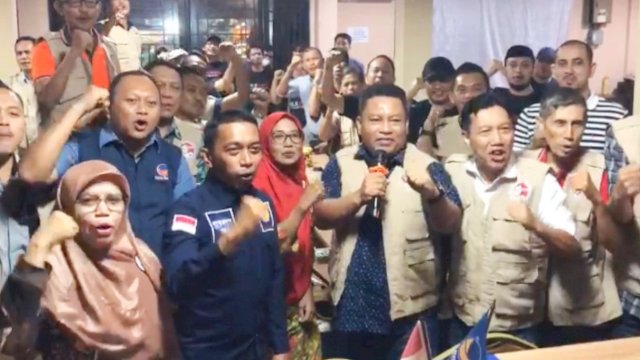 Tujuh kelompok relawan Anies Baswedan di Sulsel saat melakukan silaturahmi di Kantor DPW NasDem Sulsel, Jl Bonto Lempangan, Makassar, Rabu (12/10/2022). (Foto: Istimewa)