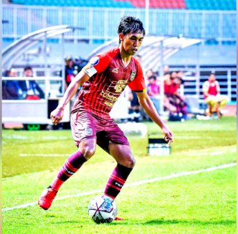 Ady Setiawan, dari Karebosi ke Pemain Pro