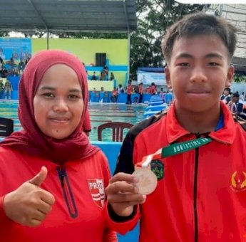 Atlet Renang Putra Luwu Timur Kategori 200 M Gaya Punggung Raih Medali Perak di Porprov 2022