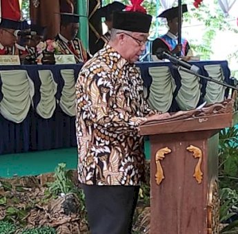 Hadiri Wisuda Umpar ke-34, Wawali Pangerang Rahim Pesankan Wisudawan Mandiri Ciptakan Lapangan Kerja
