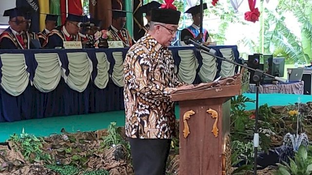 Ket : Wakil Wali Kota Parepare, Pangerang Rahim saat menghadiri Wisuda ke-34 Universitas Muhammadiyah Parepare (Istimewa)