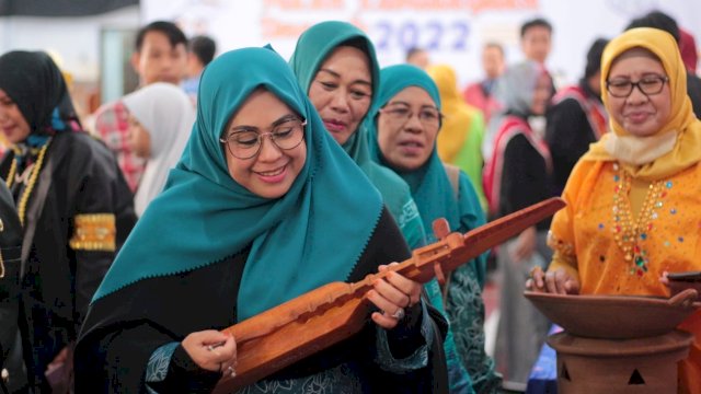 Ket : Ketua Tim Penggerak (TP) PKK Kota Parepare, Hj Erna Rasyid Taufan