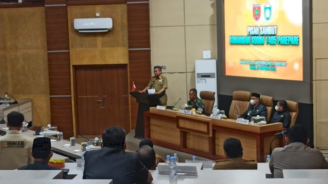 Ket : Wali Kota Parepare Taufan Pawe di acara perpisahan Dandim Mallusetasi Letkol Kav Agung (Istimewa)