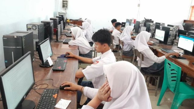 SMKN 1 Palopo Asesmen Nasional Berbasis Komputer