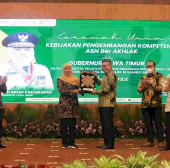 Gubernur Jatim Puji Kepemimpinan Taufan Pawe