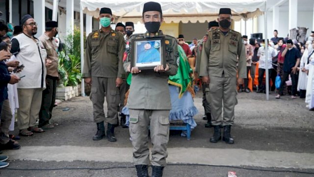 Taufan Pawe Sebut Djuleha Muis Sosok Hasri Ainun Parepare