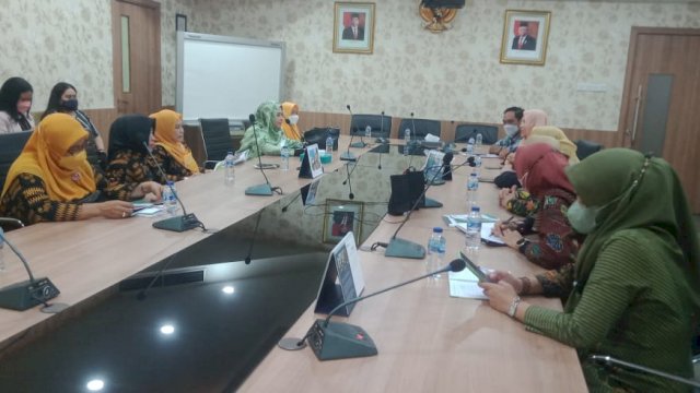 Temui Manajemen Smesco, Erna Rasyid Taufan Bahas Kerjasama Dengan Dekranasda Kota Parepare