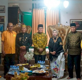 Taufan Pawe Silaturahmi Dengan Datu Luwu XL Andi Maradang Makkulau