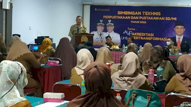 Ket : Asisten III Setdako Parepare, Eko W. Aryadi saat membuka Bimtek Perpustakaan dan Pustakawan Disperpus Kota Parepare (istimewa)