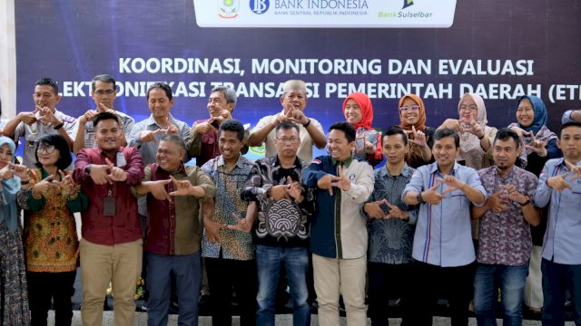 Rapat koordinasi monitoring dan evaluasi E-TPD berlangsung di Hotel Maryam Place Kayangan Watansoppeng, Selasa (01/11/2022). (Istimewa)