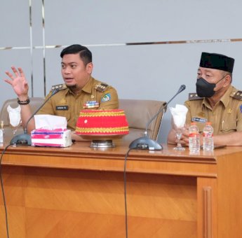 Pastikan Tak Alami Kenaikan Signifikan, Bupati Gowa Minta Camat Cek Harga Bahan Pokok
