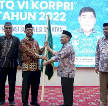 Gubernur Andi Sudirman Lepas Kafilah MTQ Ke-VI KORPRI Sulsel ke Padang