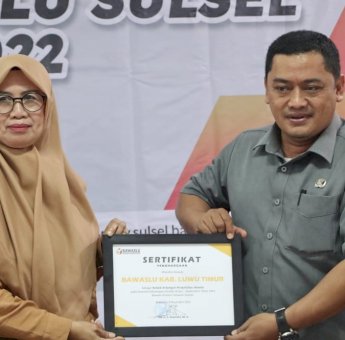 Bawaslu Luwu Timur Sabet Dua Kategori Apresiasi Kehumasan dari Bawaslu Sulsel