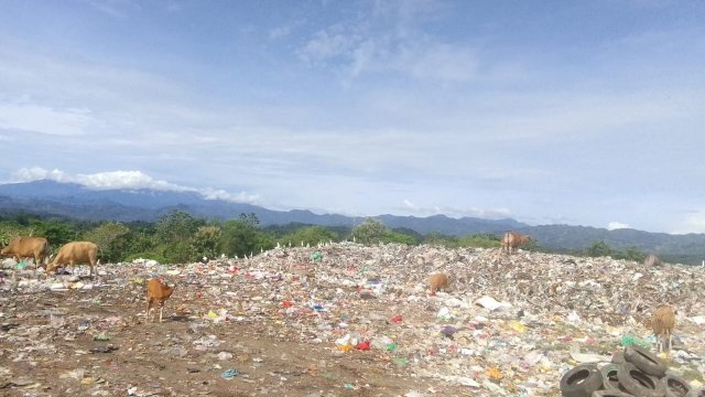 Kondisi Tempat Pembuangan Akhir (TPA) Tondong, Kecamatan Sinjai Timur. (Foto: Asrianto / Republiknews.co.id)