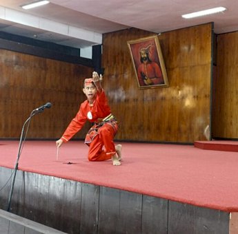 Puluhan Siswa SMP Ikut Lomba Angngaru’ Disparbud Gowa di Balla Lompoa