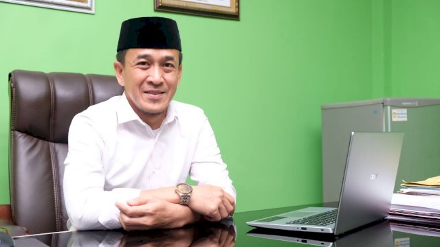 Kepala Badan Kepegawaian dan Pengembangan Sumber Daya Manusia (BKPSDM) Kabupaten Gowa, Zubair. (Dok. Humas Gowa)